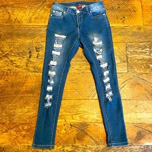 Ling Distressed Jeans